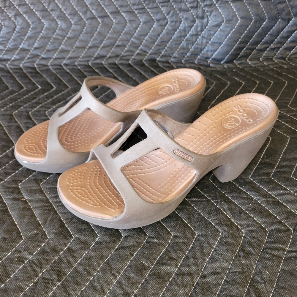 2 Pairs Crocs Cyprus II Slip-on Heels Sandals - Espresso Bronze Brown and Black